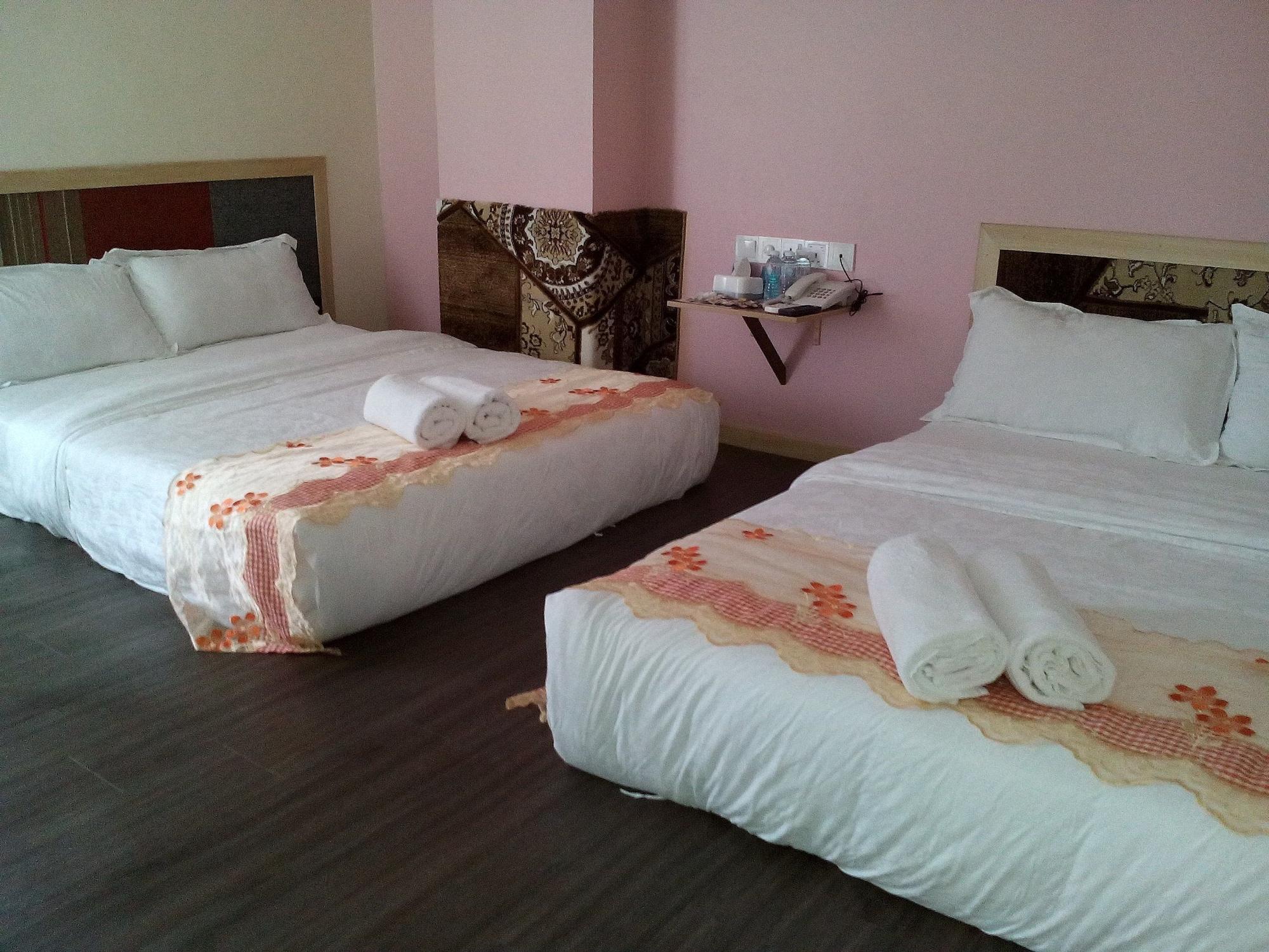 S8 Boutique Hotel Near Klia 1 & Klia 2 雪邦 外观 照片
