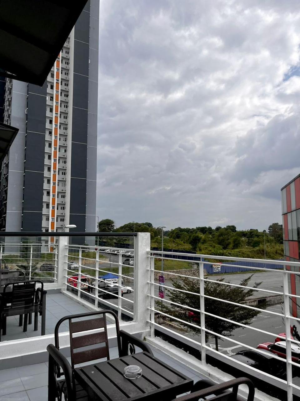 S8 Boutique Hotel Near Klia 1 & Klia 2 雪邦 外观 照片