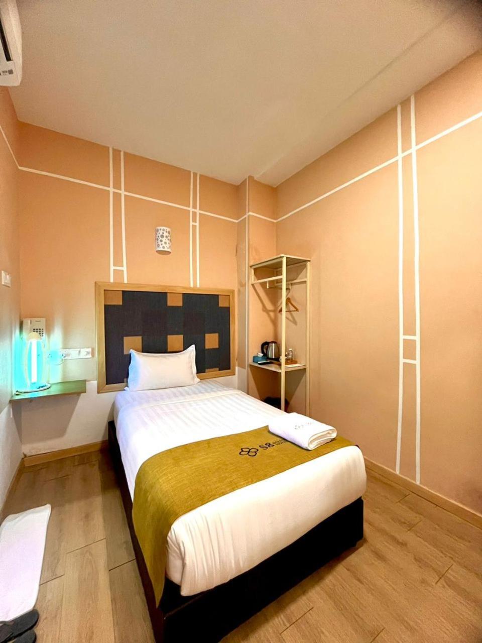 S8 Boutique Hotel Near Klia 1 & Klia 2 雪邦 外观 照片