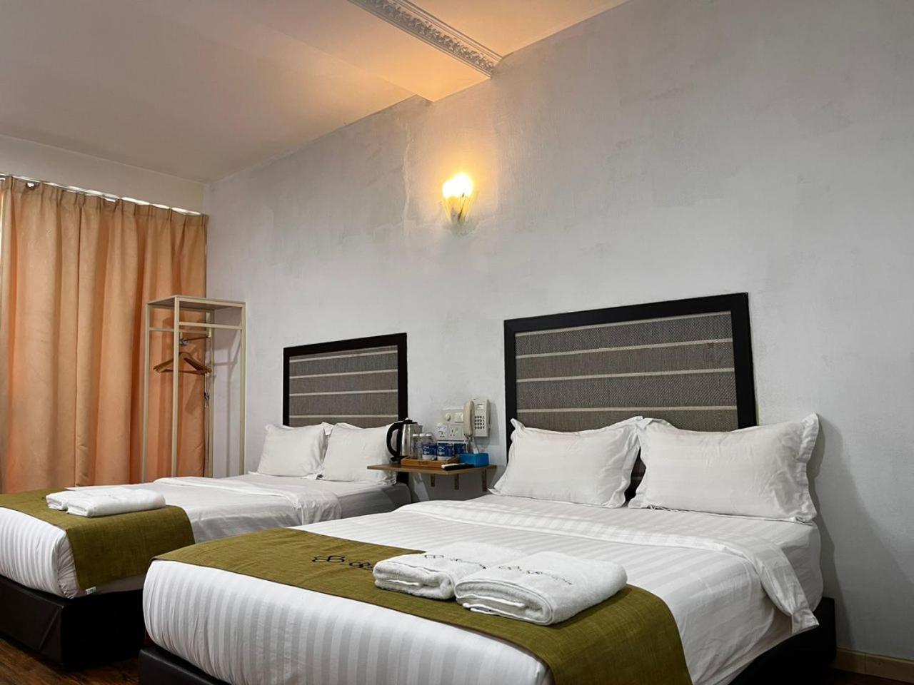 S8 Boutique Hotel Near Klia 1 & Klia 2 雪邦 外观 照片
